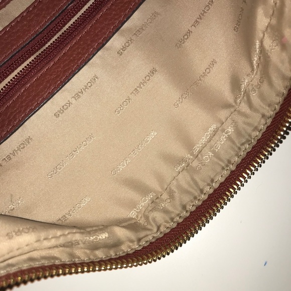 Real Micheal Kors Maroon Leather Shoulder Bag - Picture 3 of 3